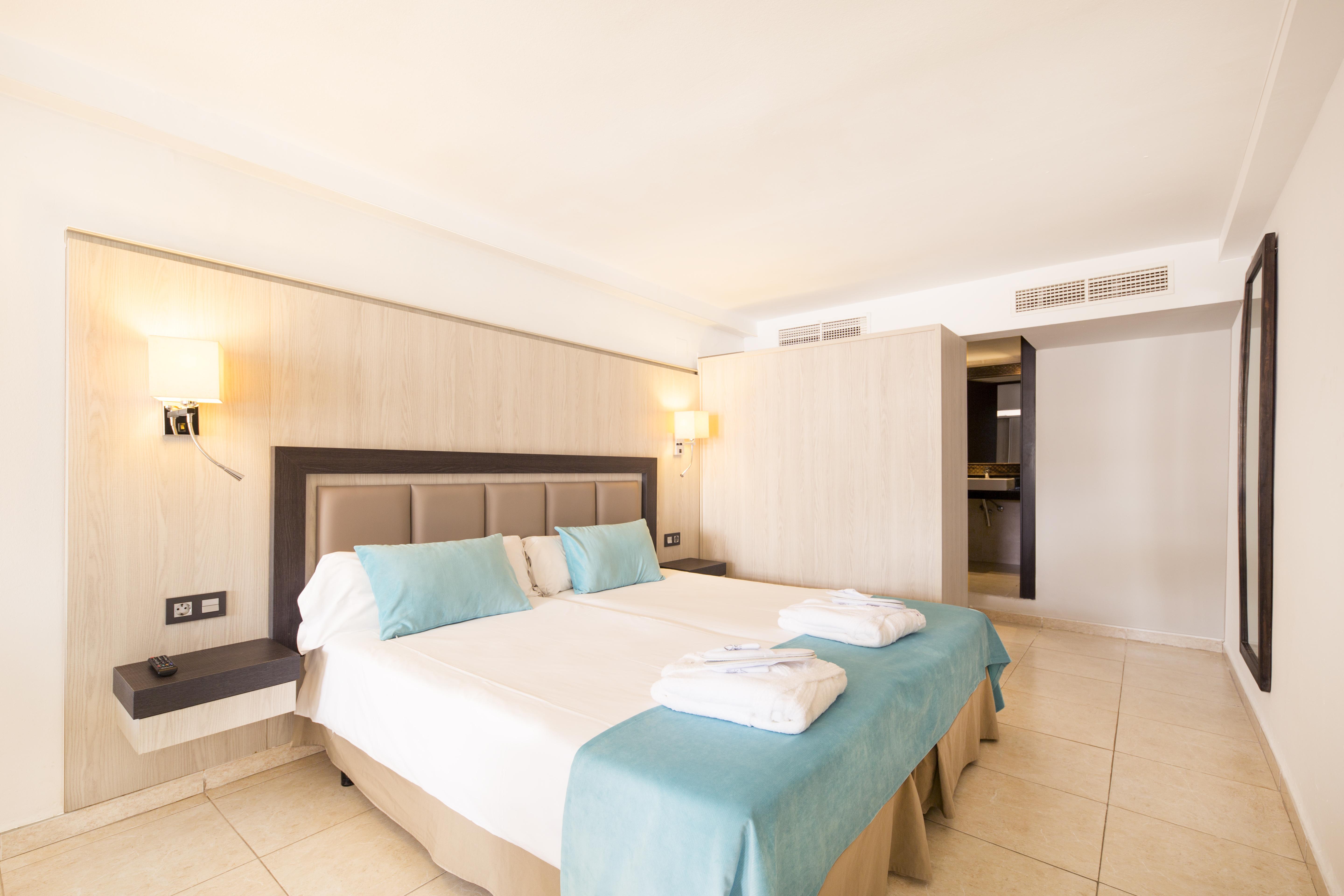 Fergus Style Bahamas (Adults Only) Hotel Playa d'en Bossa Luaran gambar